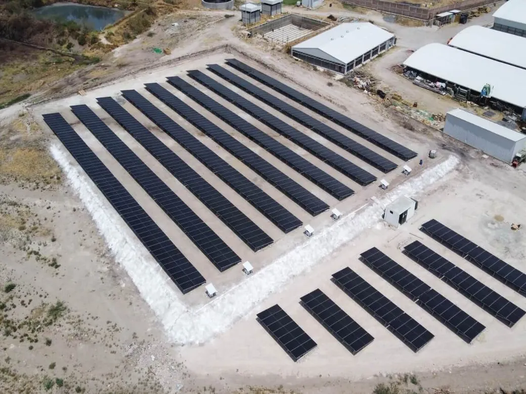 Sistema solar de Refibra, vista 3