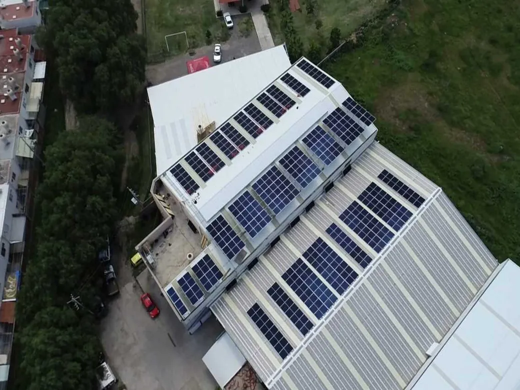 Sistema solar de Rollos de Plásticos